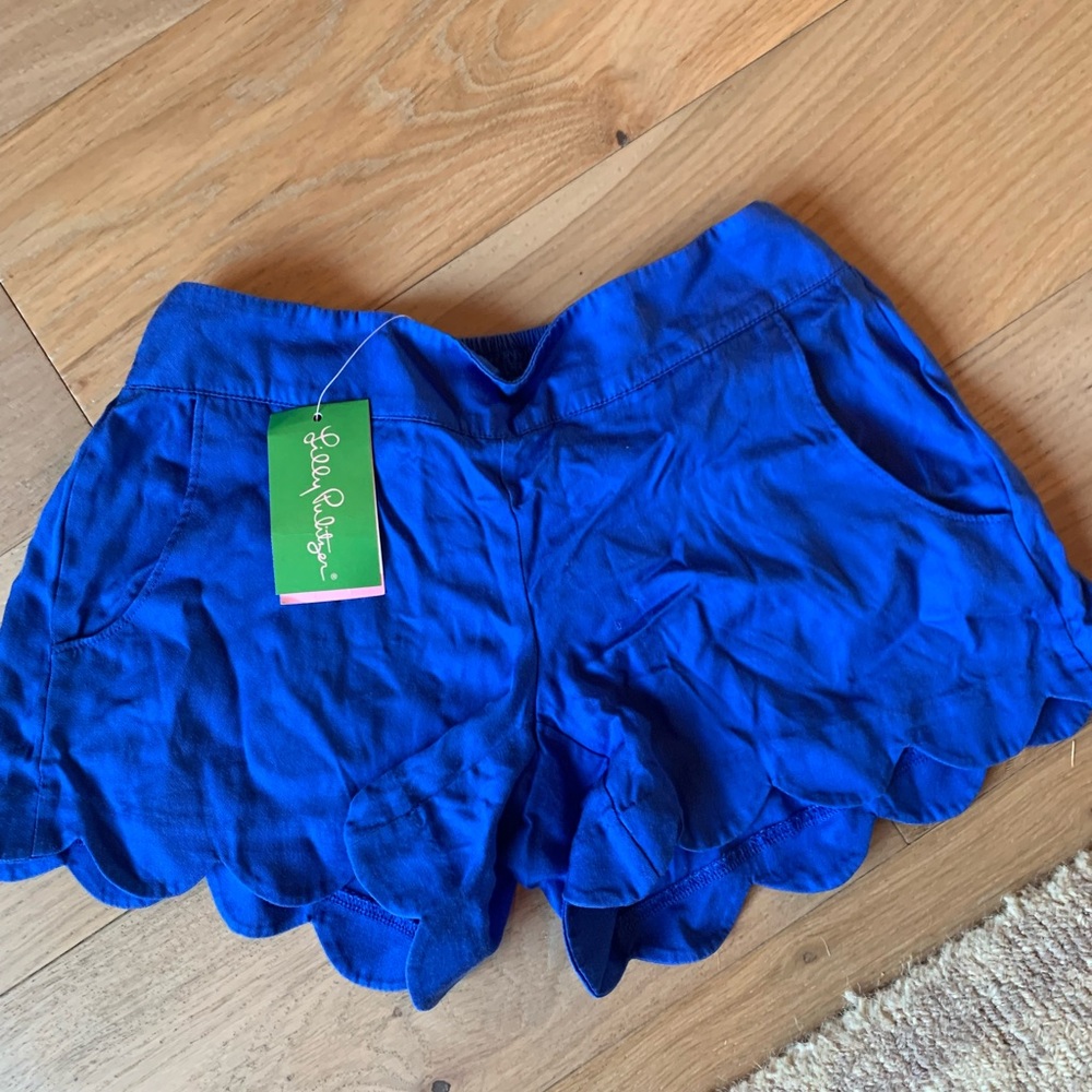 Lilly Pulitzer blue shorts size xs dahlia